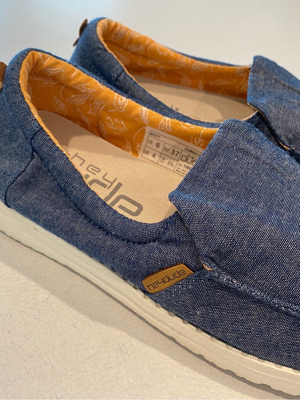 Hey Dude Misty Chambray slip-ons Women’s US 6 UK 4 EU 36